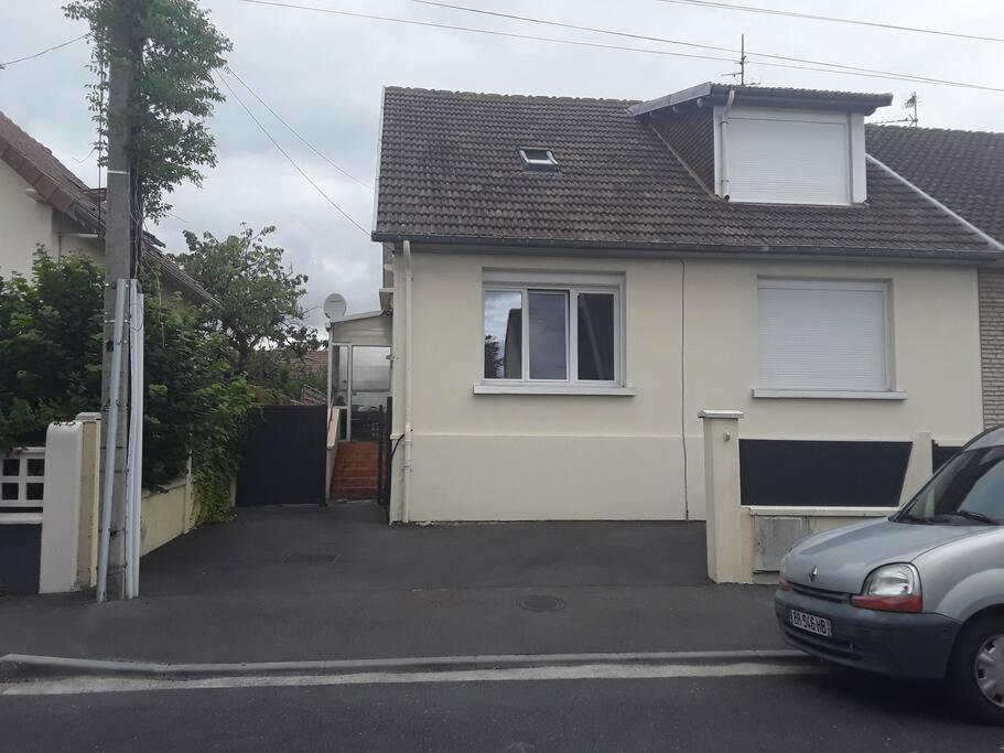 Maisonnette 28 M2 Au Fond Du Jardin Calme&Confort 몽테빌레 외부 사진